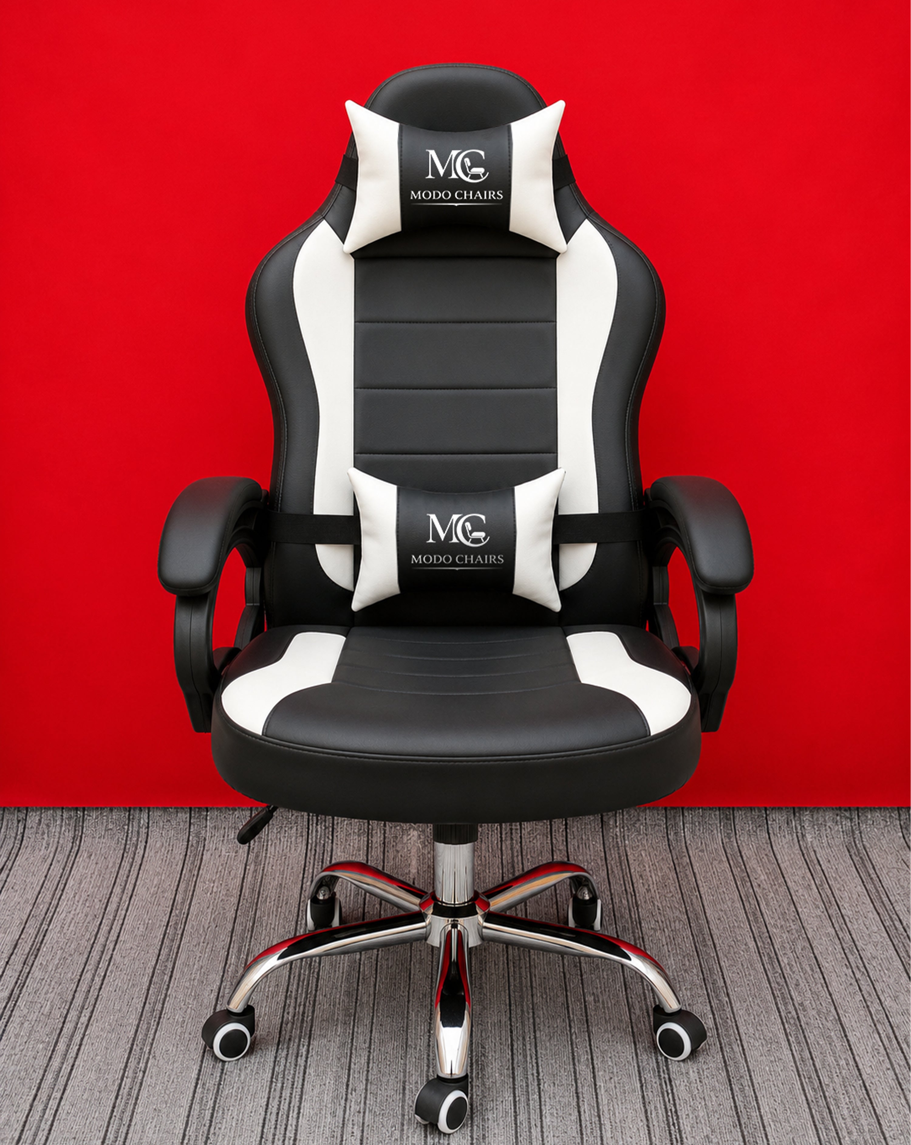 Black Modo Phantom X gaming chair with ergonomic design and adjustable armrests, ideal for comfortable gaming sessions.